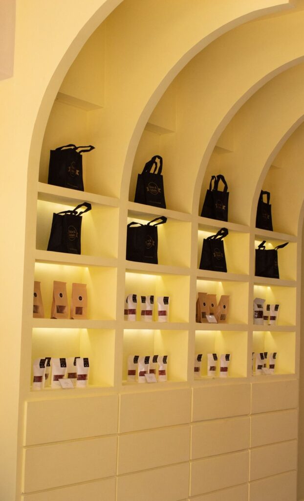 Diseño Interior para Dulce y Salado Delicatessen